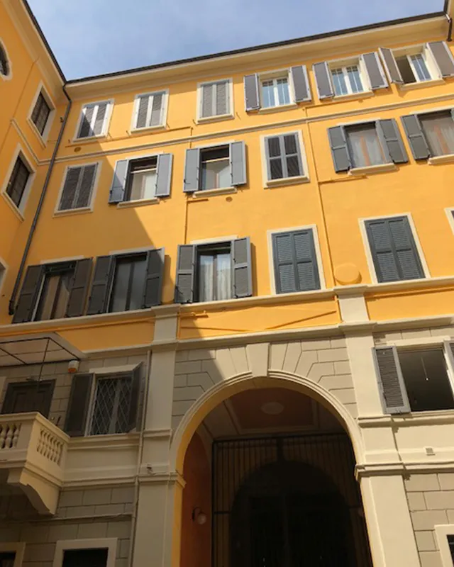 Via Carlo Farini, 42 Milano